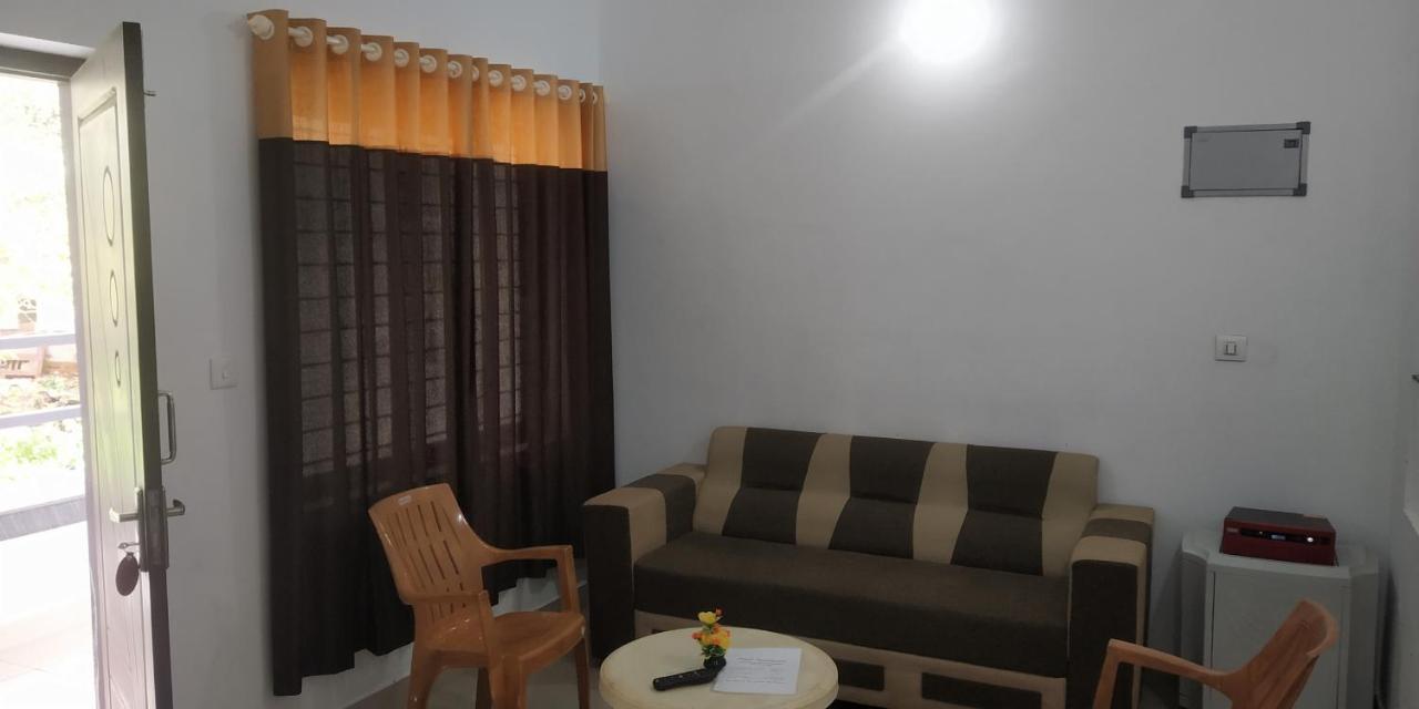 Pearl Inn Kottakkal Exterior photo